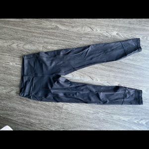 In movement tight 25” everlux